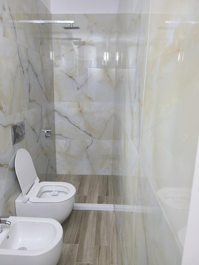 Juriki Apartament Vlorë Buitenkant foto