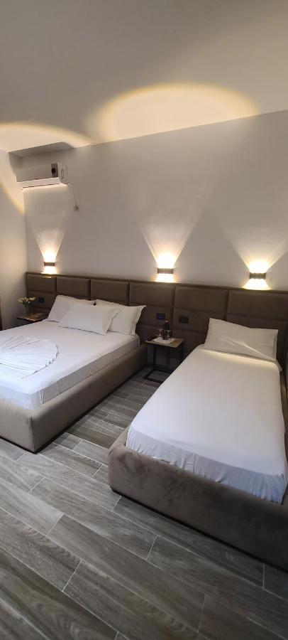 Juriki Apartament Vlorë Buitenkant foto