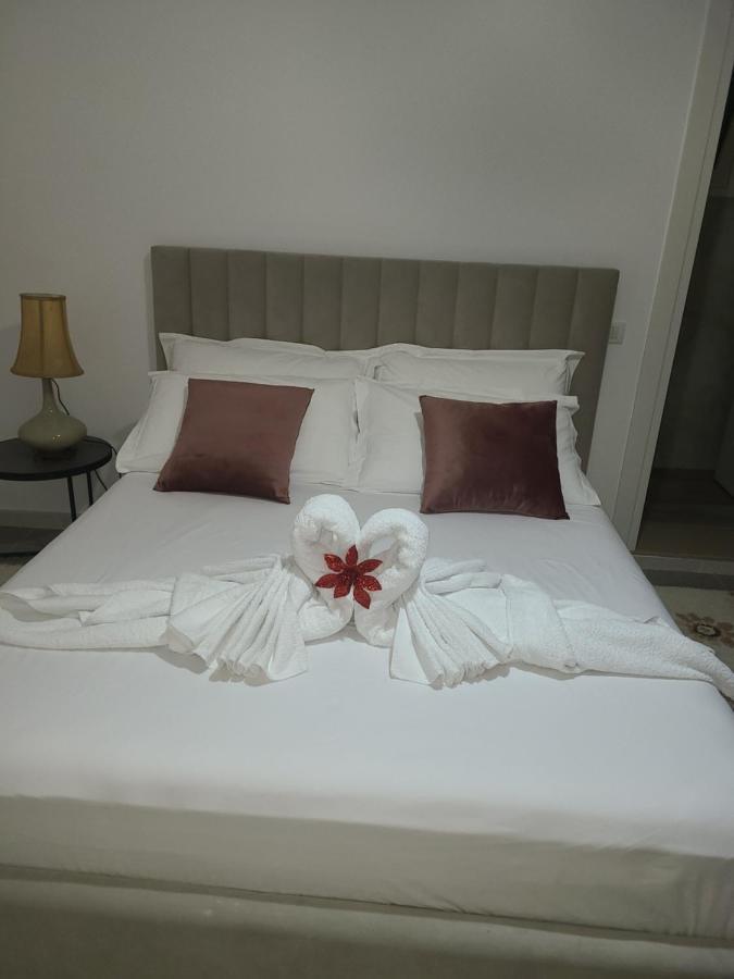 Juriki Apartament Vlorë Buitenkant foto